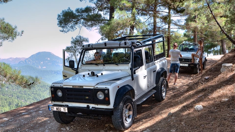 Kemer: Öğlen Yemekli Jeep Safari Turu