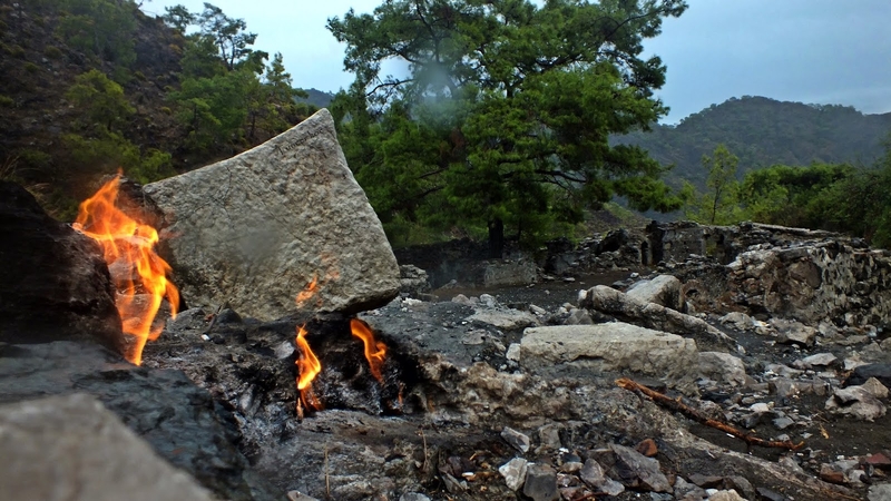 Kemer : Ulupınar'da Akşam Yemekli Olympos, Çıralı Yanartaş Jeep Turu
