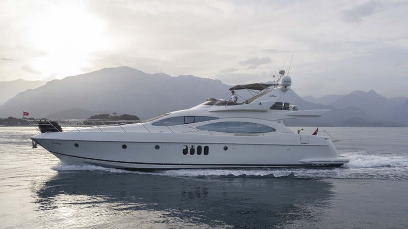 Özel Yat : Azimut 68 | 22 Metre | Morning Tour