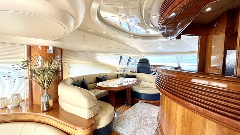 Özel Yat : Azimut 68 | 22 Metre | Morning Tour