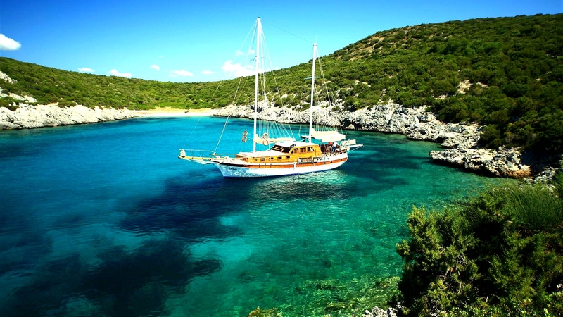 Fethiye: Öğle Yemeği ve Transferli 12 Adalar Tekne Turu