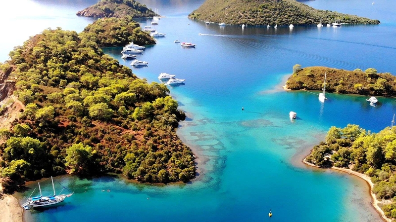 Fethiye: Öğle Yemeği ve Transferli 12 Adalar Tekne Turu