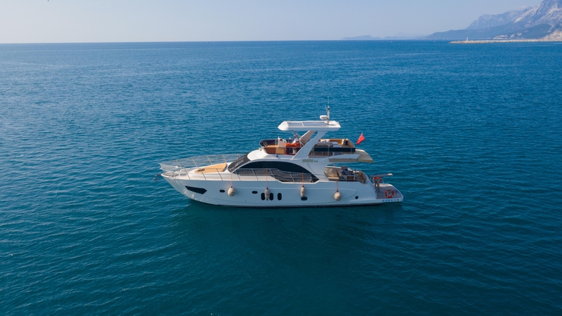 Özel Yat : Custom Made CS | 17 Metre | Gündüz Turu