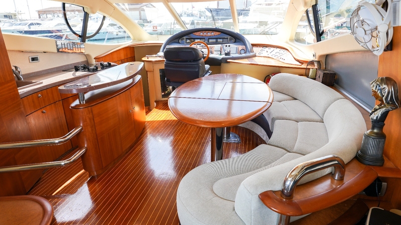 Özel Yat : Azimut 55 | 17 Metre