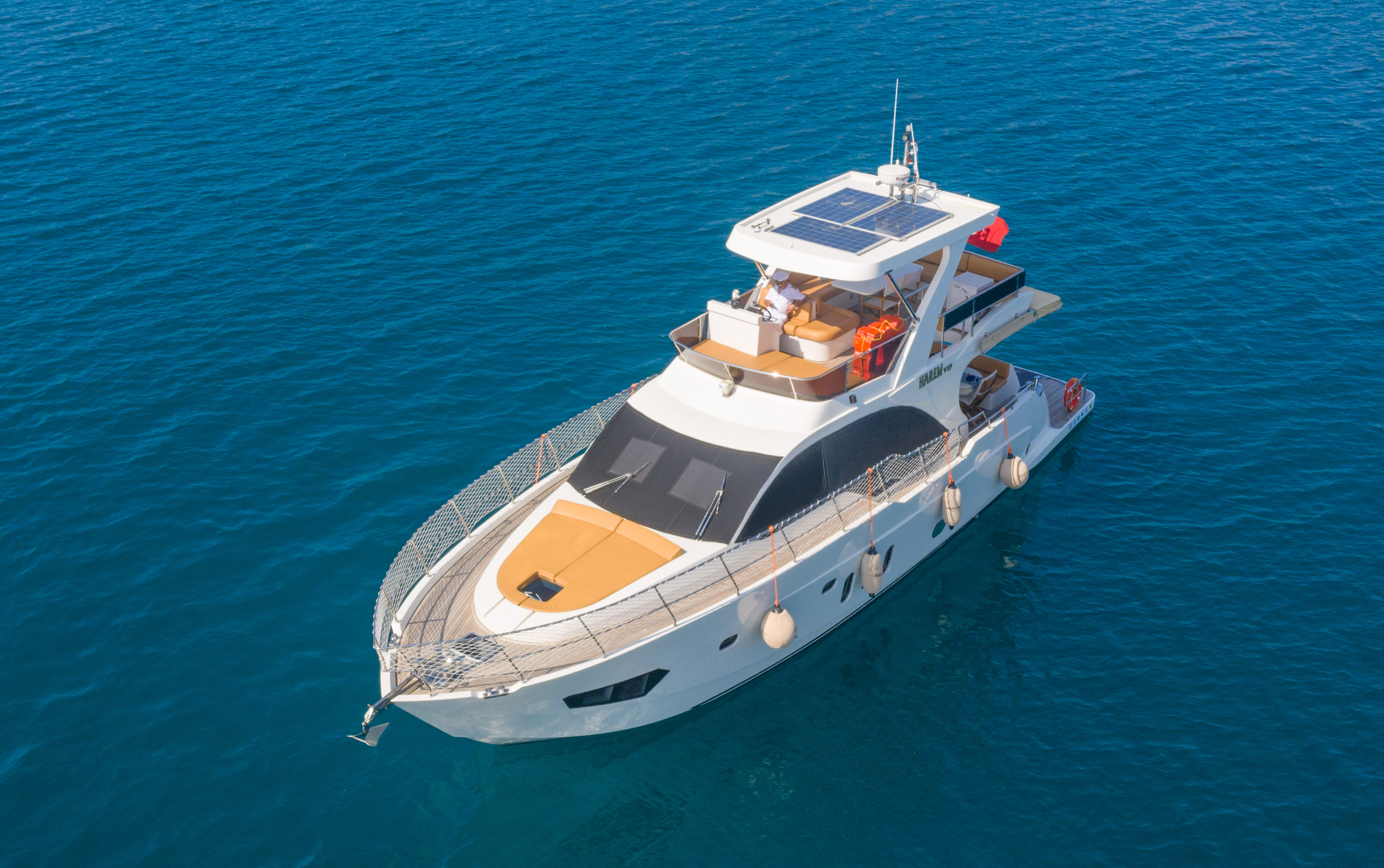 Private Yacht: Custom Made CS | 17 Meter | Morning Tour