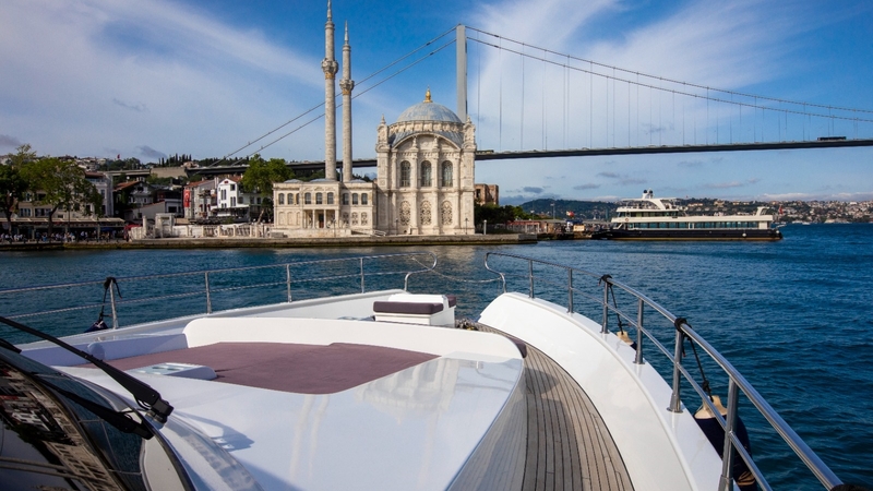 İstanbul : Özel Dolmabahçe Sarayı , Galata Kulesi ve İstanbul Boğazı Tekne Turu